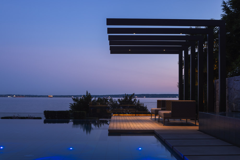 Bridge Home Residential Design by Hlynsky & Davis Architects