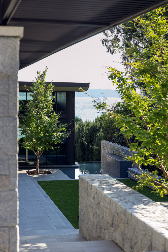 Bridge Home Residential Design by Hlynsky & Davis Architects