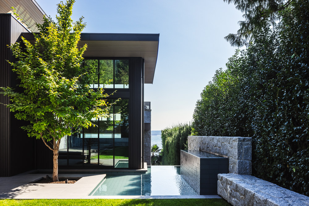 Bridge Home Residential Design by Hlynsky & Davis Architects