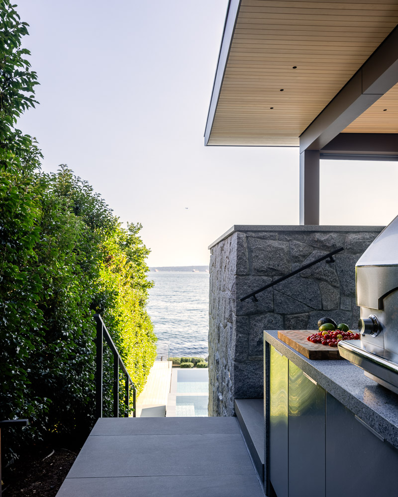Bridge Home Residential Design by Hlynsky & Davis Architects